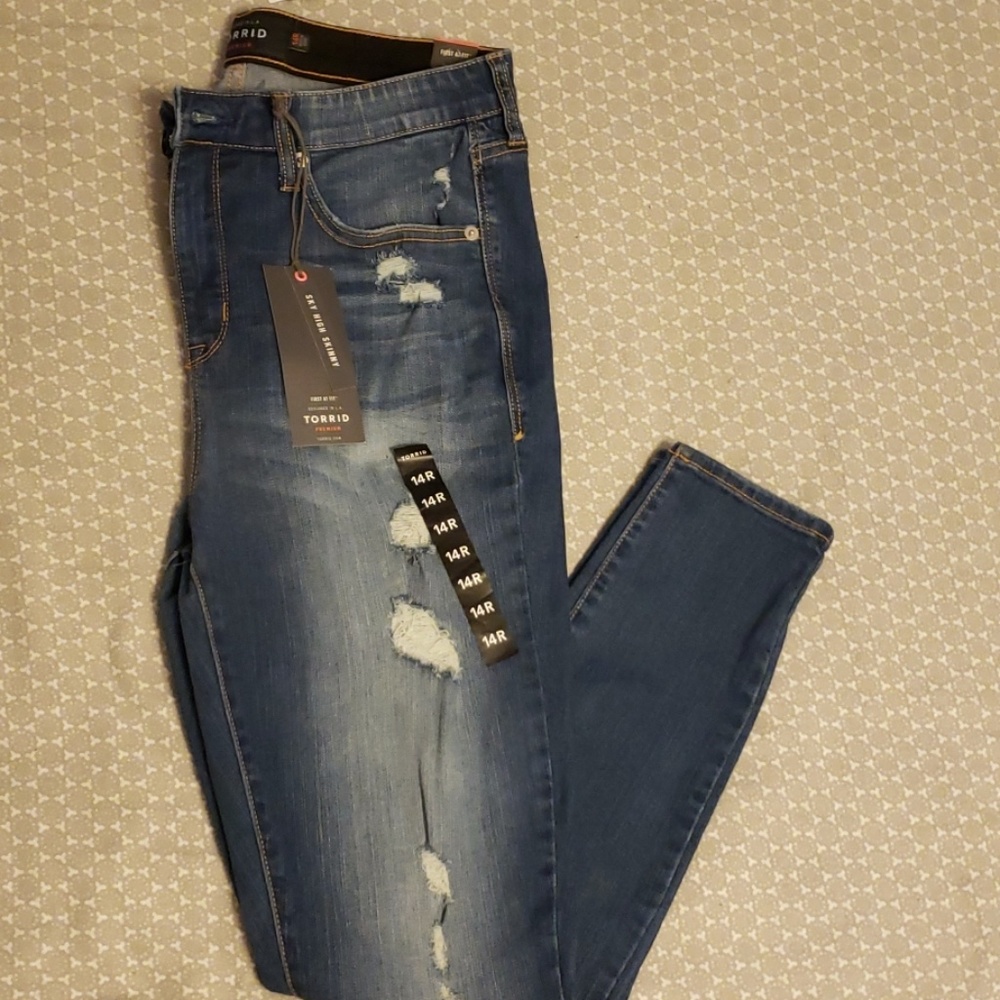 Torrid Sky High Skinny jean